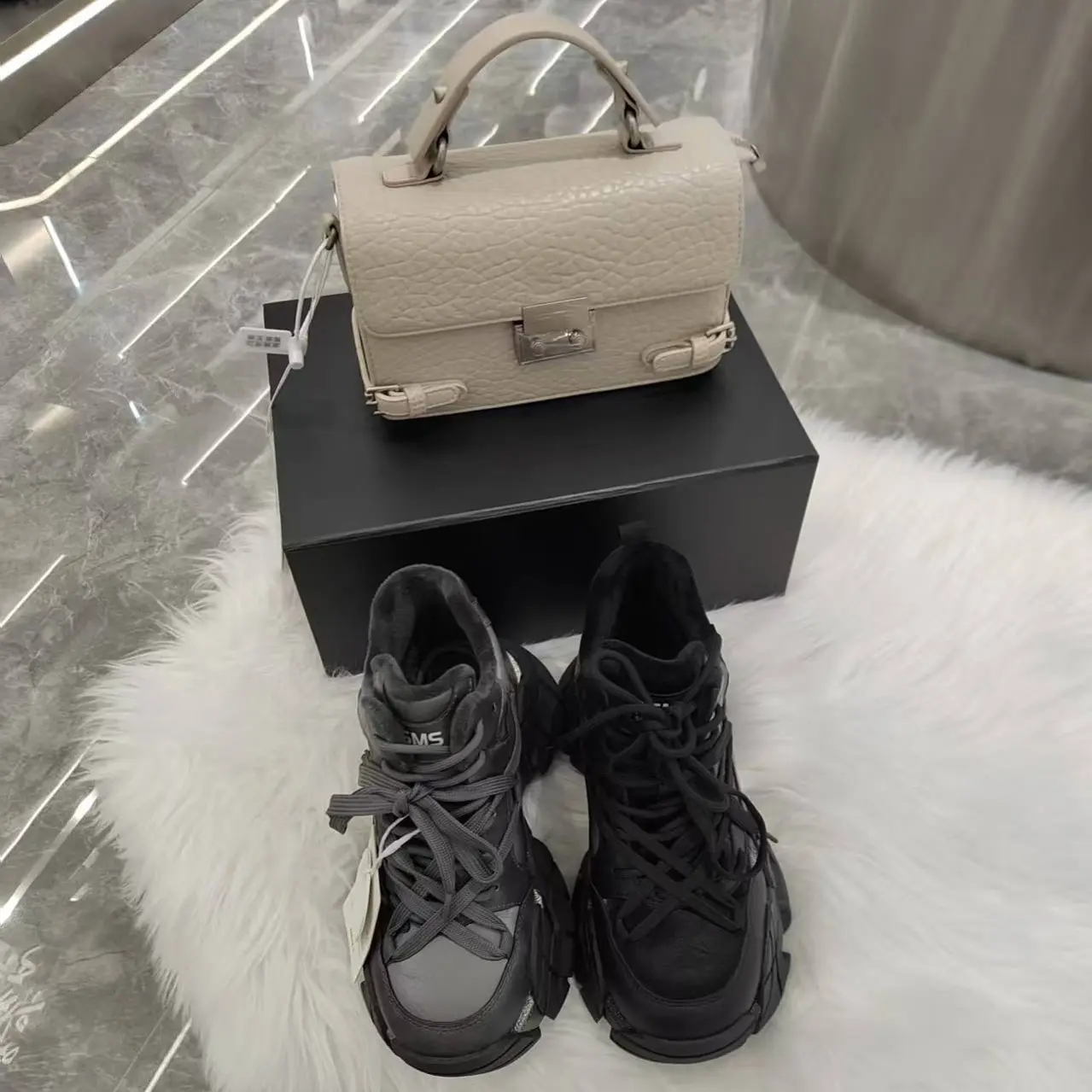 白色系黑色系老爹鞋中国码