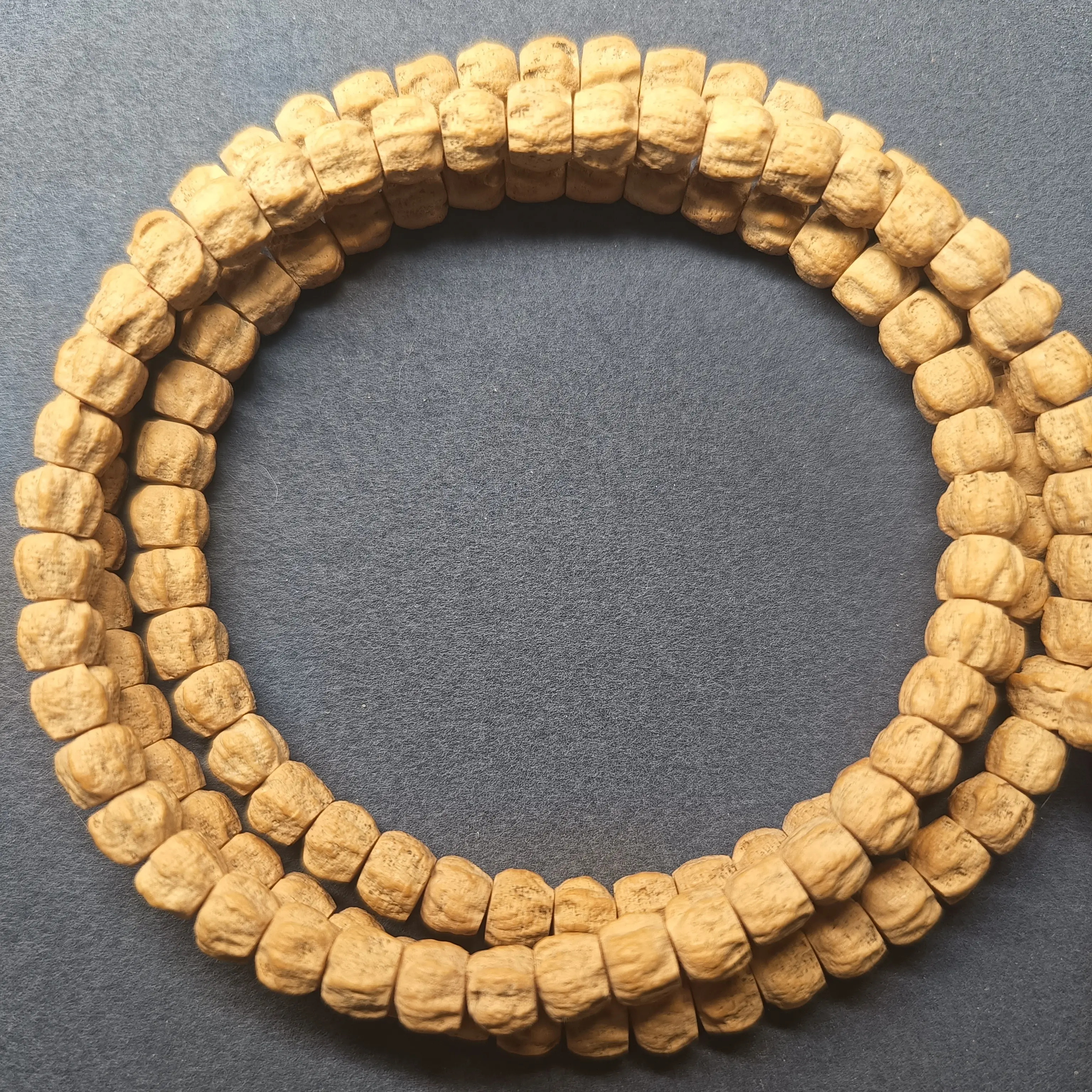 甘孜高油密百香籽7.5+mm方块直切文玩长串脖挂