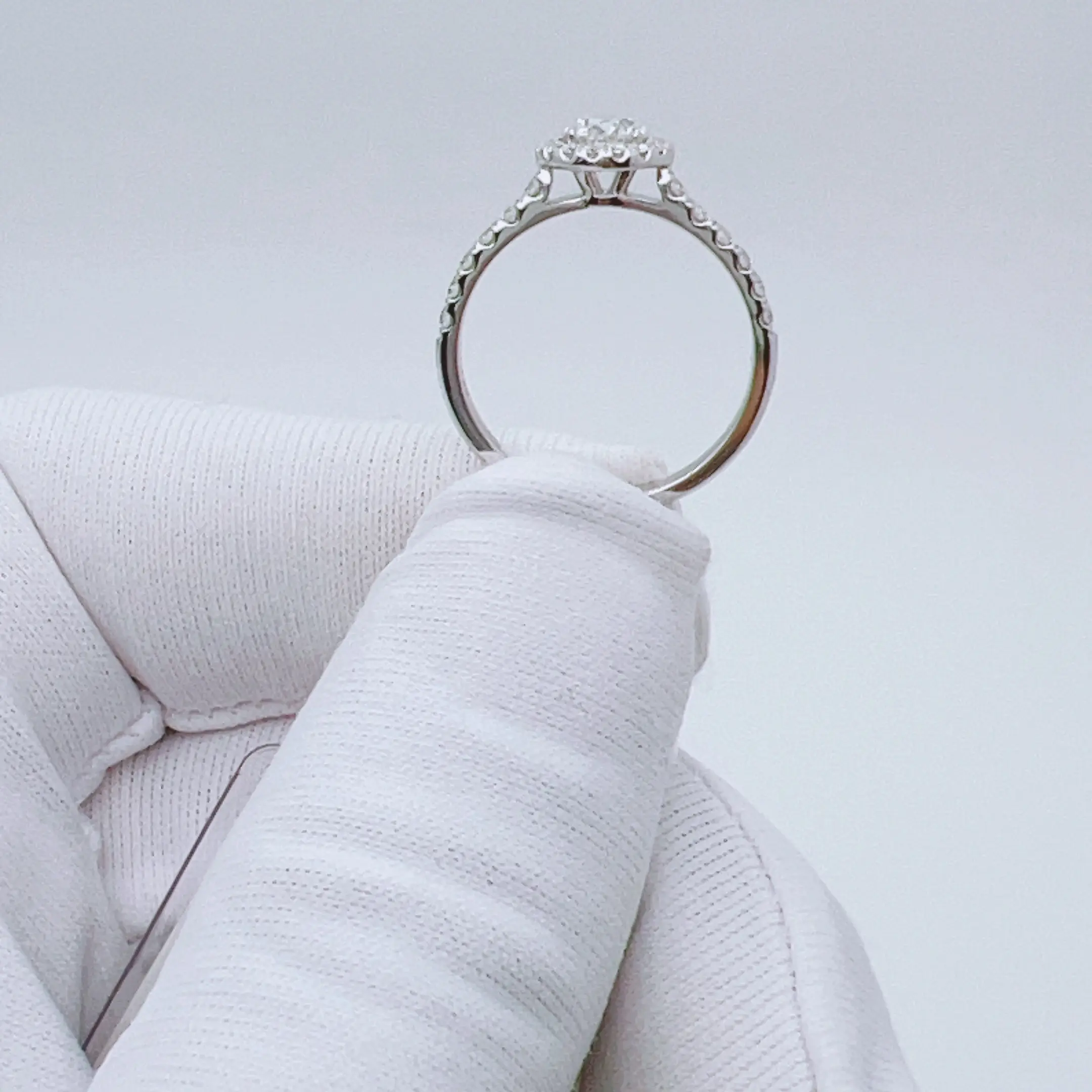 50分 四爪圆苞豪华款钻戒，顶级颜色DE色 ，净度VS！