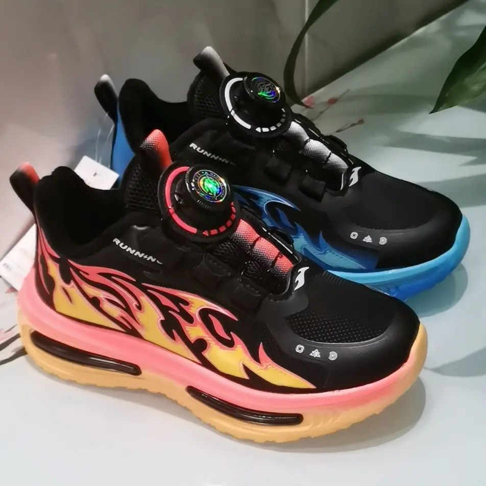 登翔中大童皮面加绒旋转扣运动鞋秋冬季防滑保暖软底跑步鞋