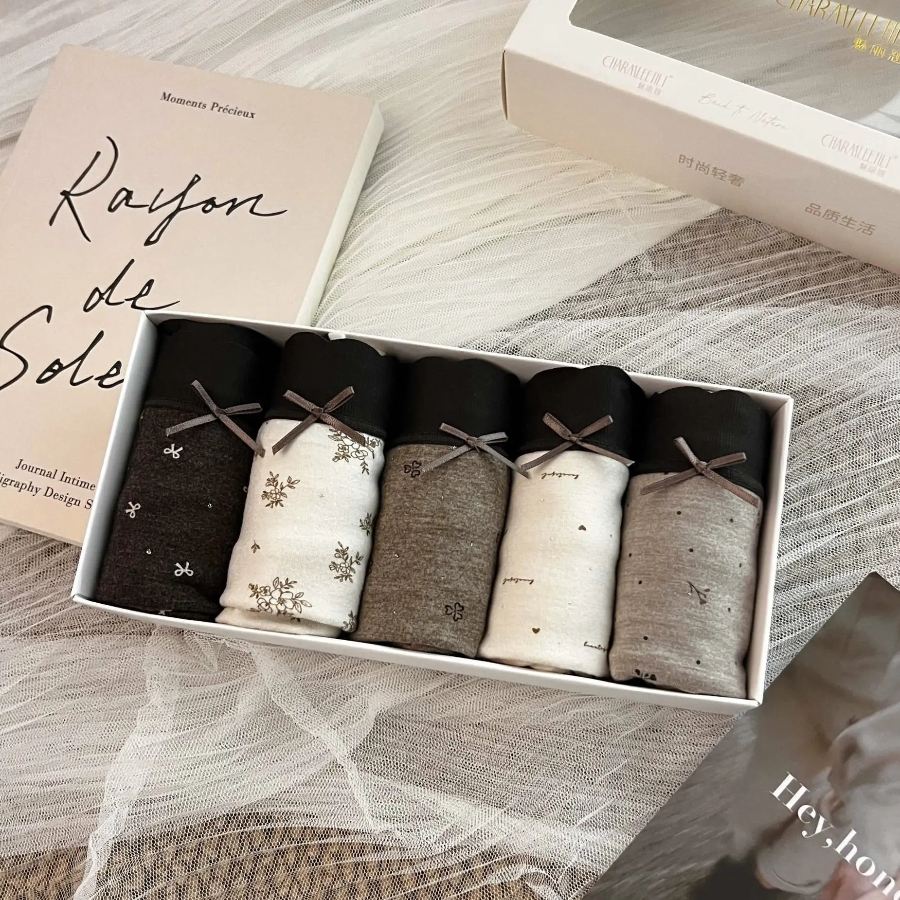 中高腰美拉德色系磨毛透气舒适包臀秋冬女士三角内裤中腰