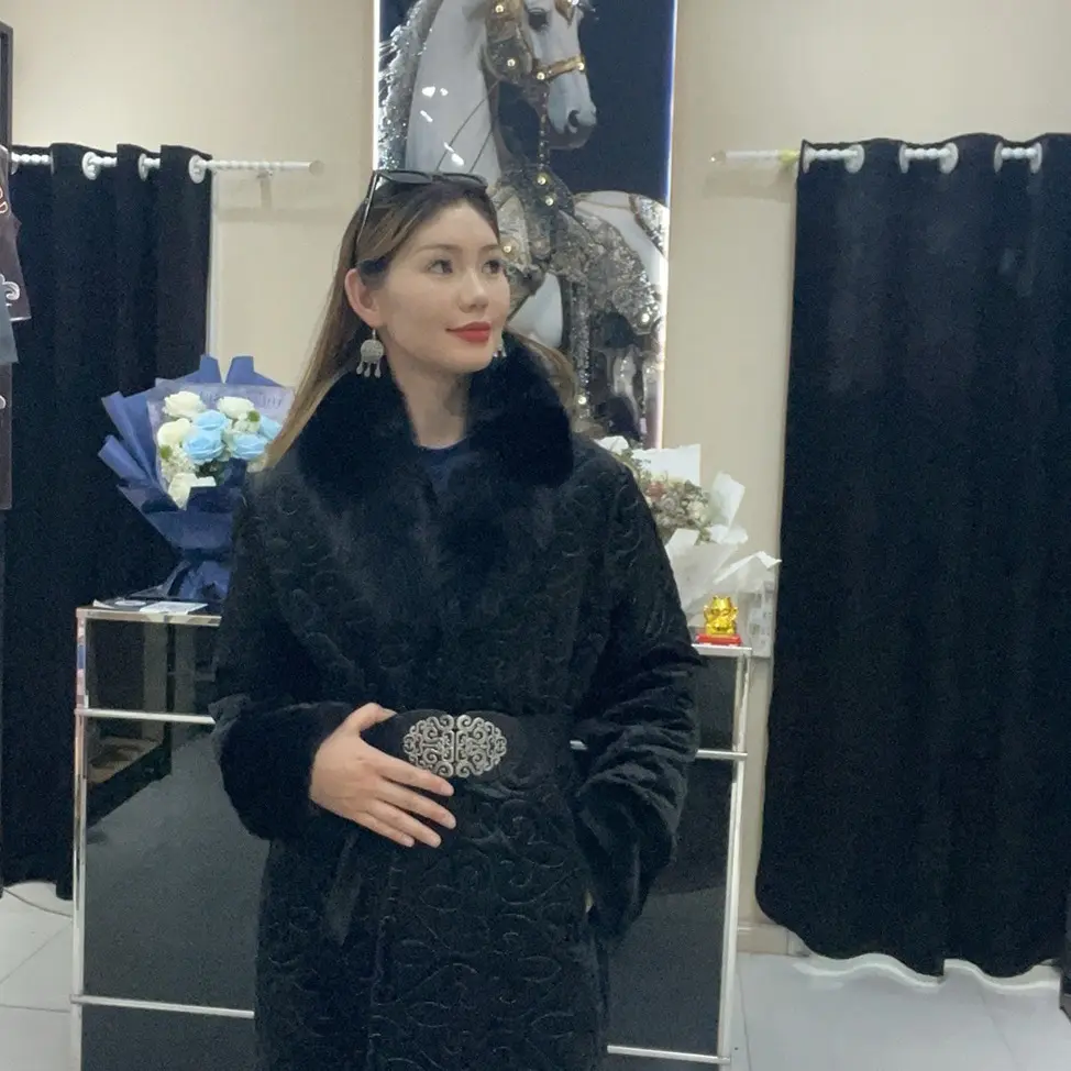 秋冬轻奢中长款皮毛一体外套