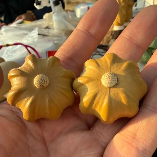 精品手盘葫芦手把件一对