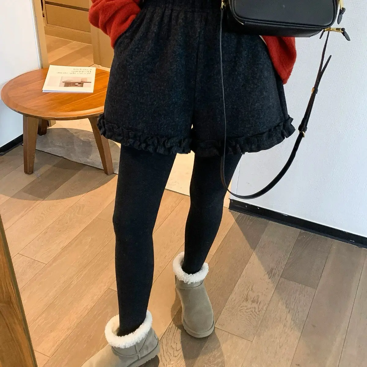 秋冬加厚高腰木耳边休闲A字阔腿短裤