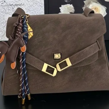 新款复古凯莉手提单肩斜挎简约气质时尚女款包包