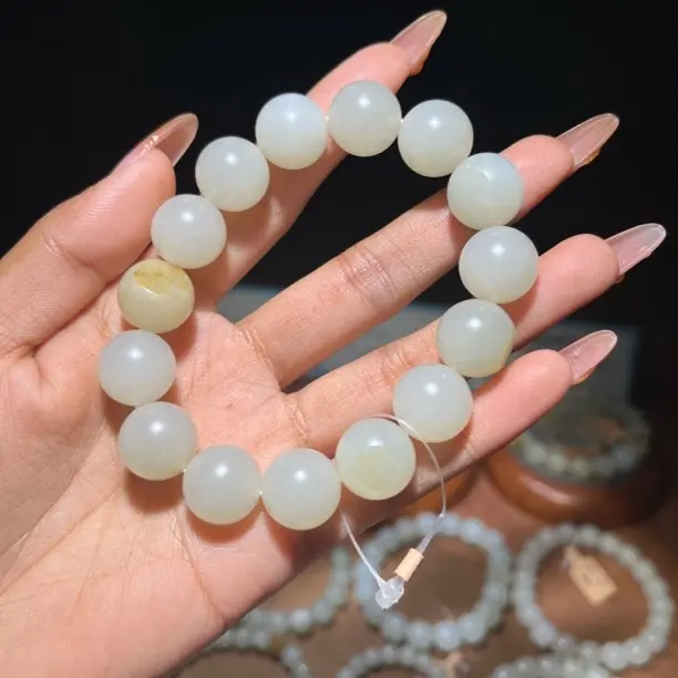 新疆和田玉暖黄卡14圆珠手串温润细腻简约