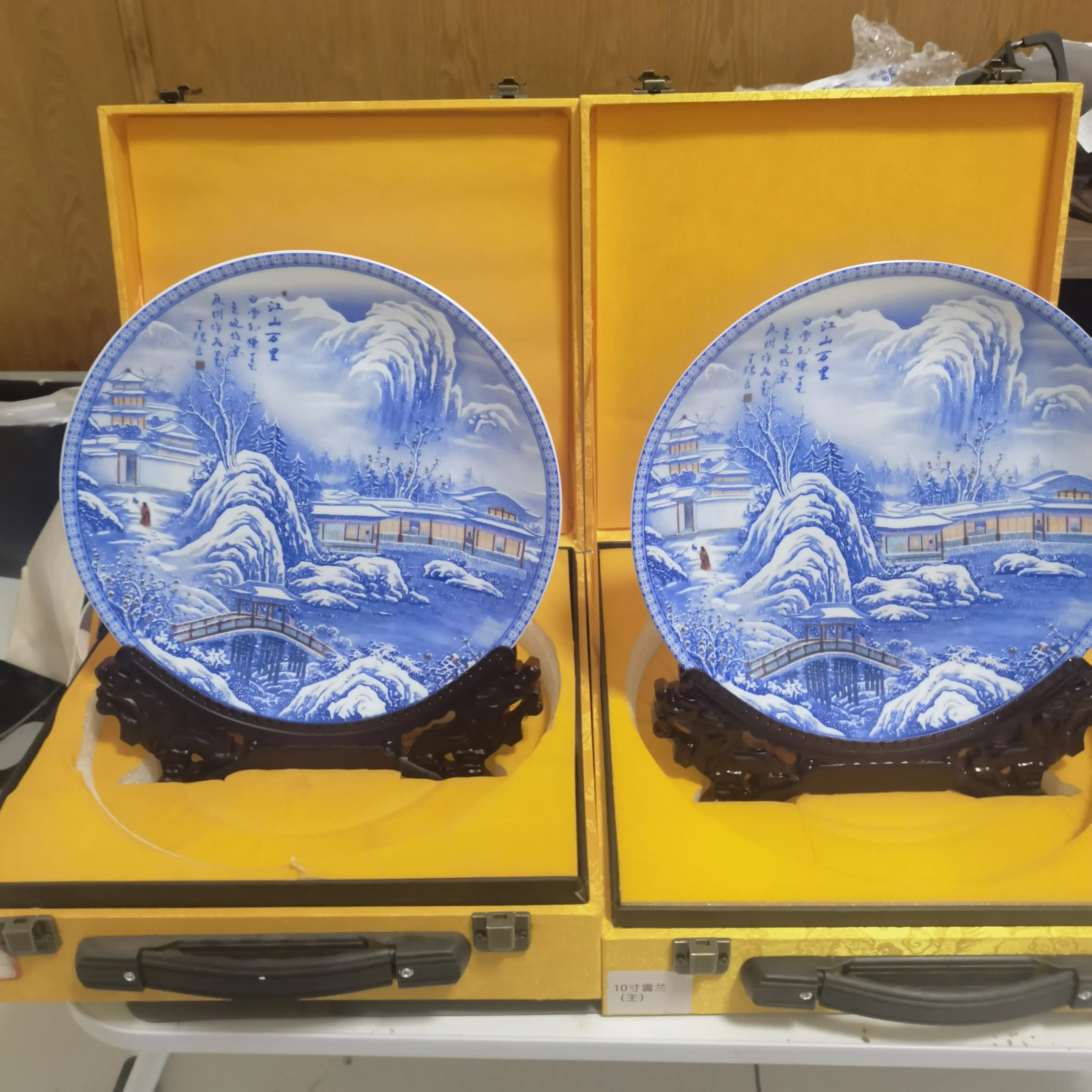 ZY-GH03兰雪景赏盘礼盒装