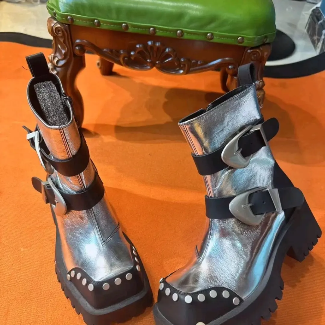 系带厚底英伦风女士短款真皮马丁靴增高百搭时尚