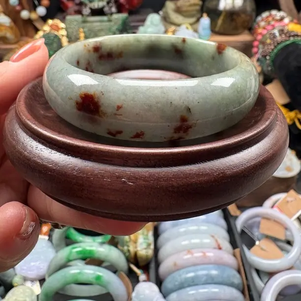 天然翡翠宽版洒金手镯57.4