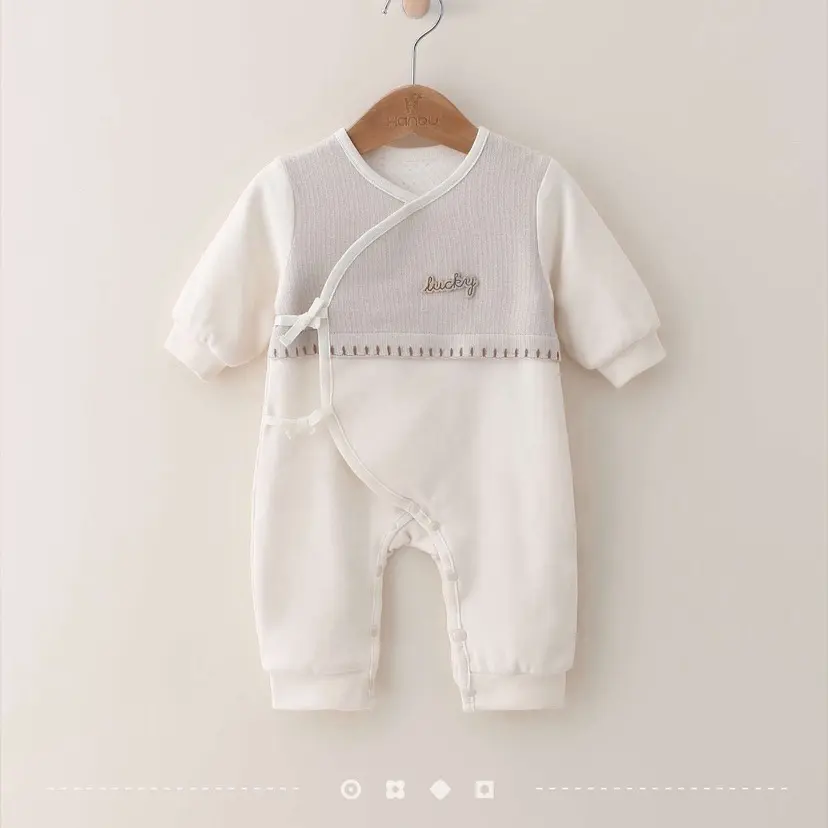 婴儿纯棉加棉加厚无骨春秋通用小绅士蝴蝶衣哈衣