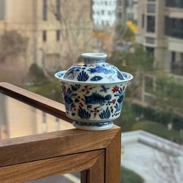 知否｜甄选景德镇陶瓷茶具妙挚窑仿明青花釉里红鱼藻纹马蹄盖碗茶