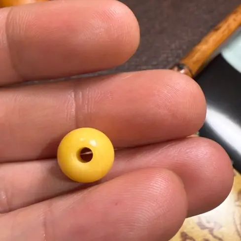 天然老蜜蜡苹果圆散珠配饰尺寸11.2×11.1毫米