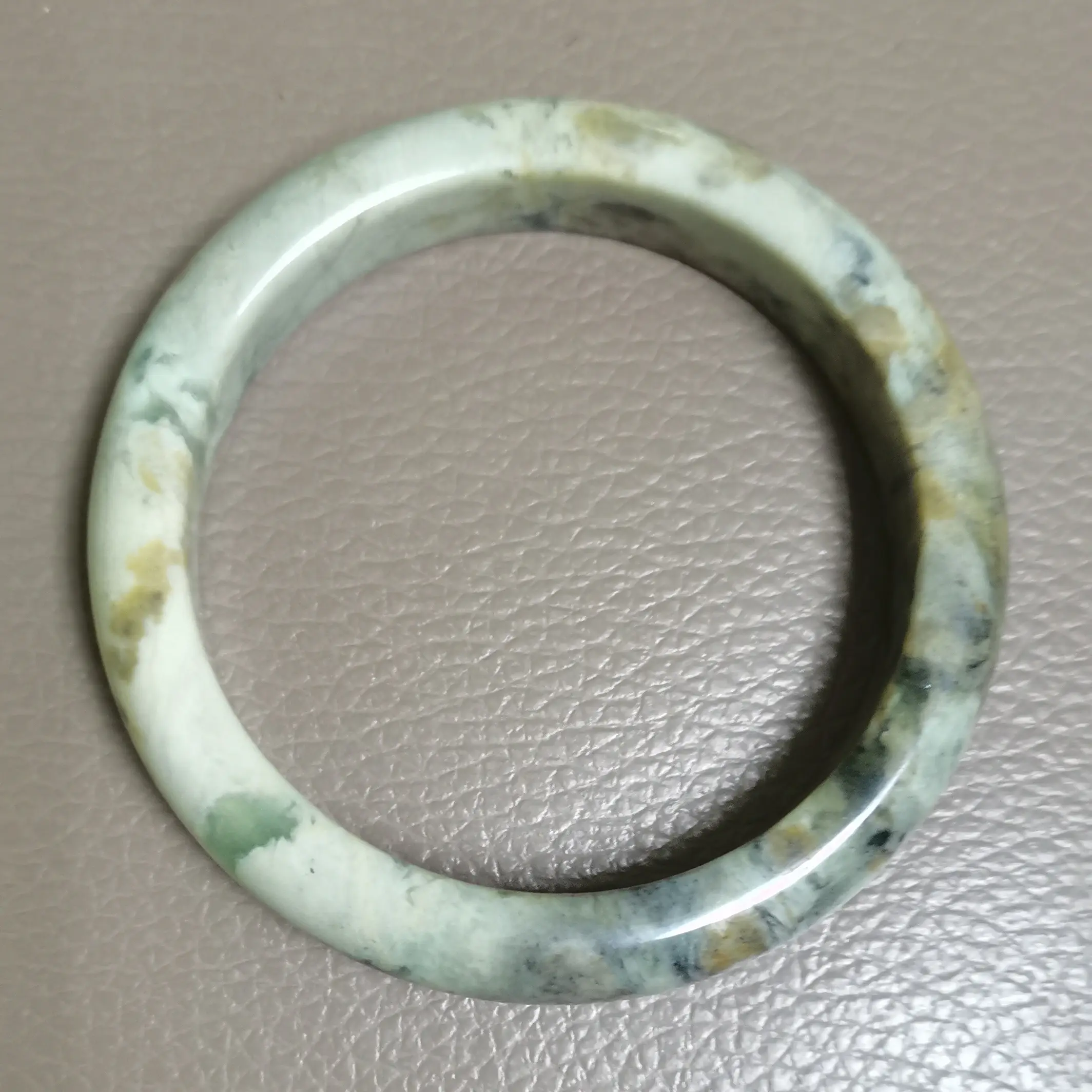 天然花料，特色俏色