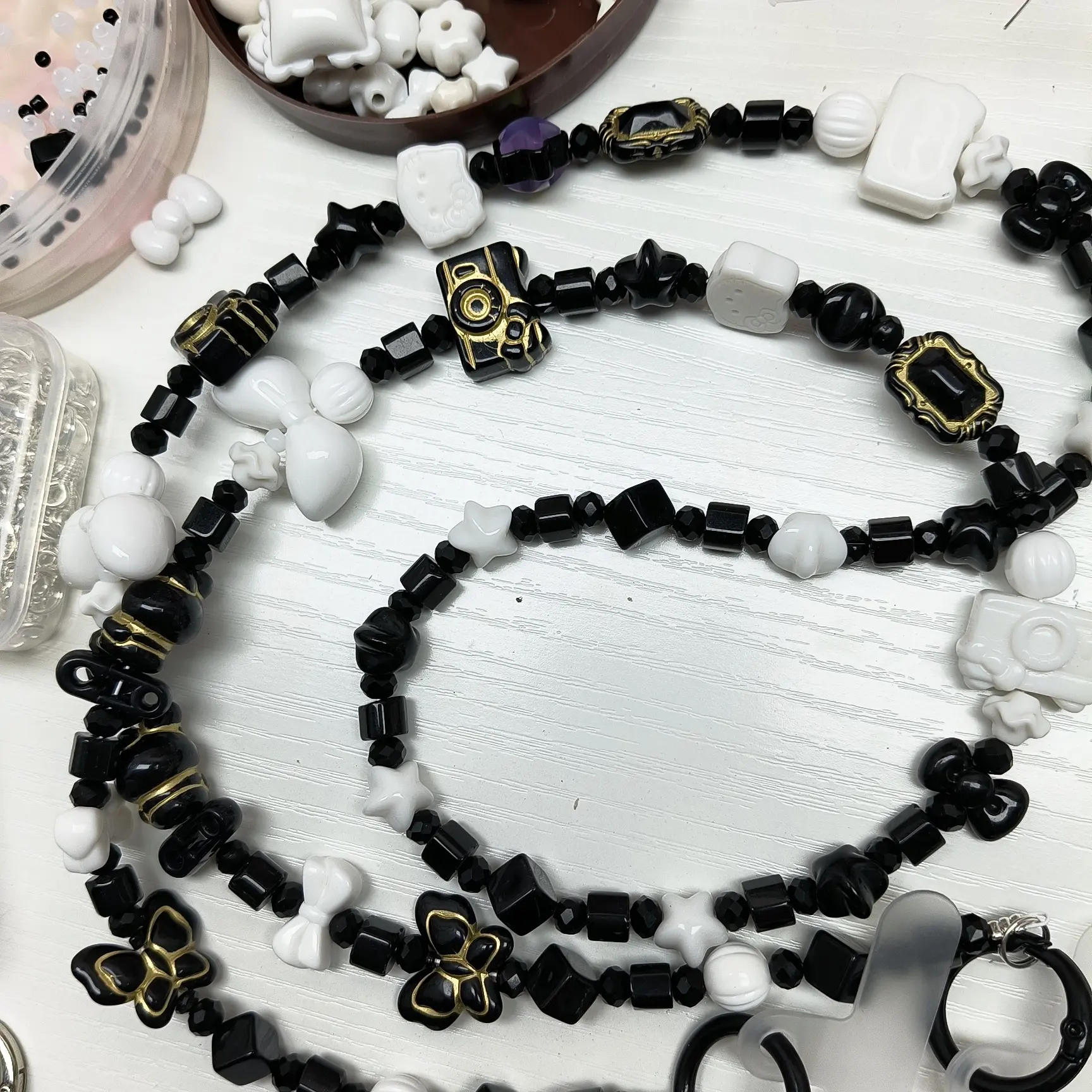 黑白通用手机挂饰钥匙扣