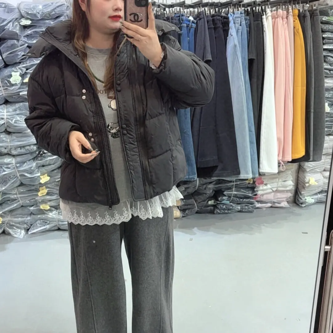 爆款三粒扣90白鸭绒羽绒服