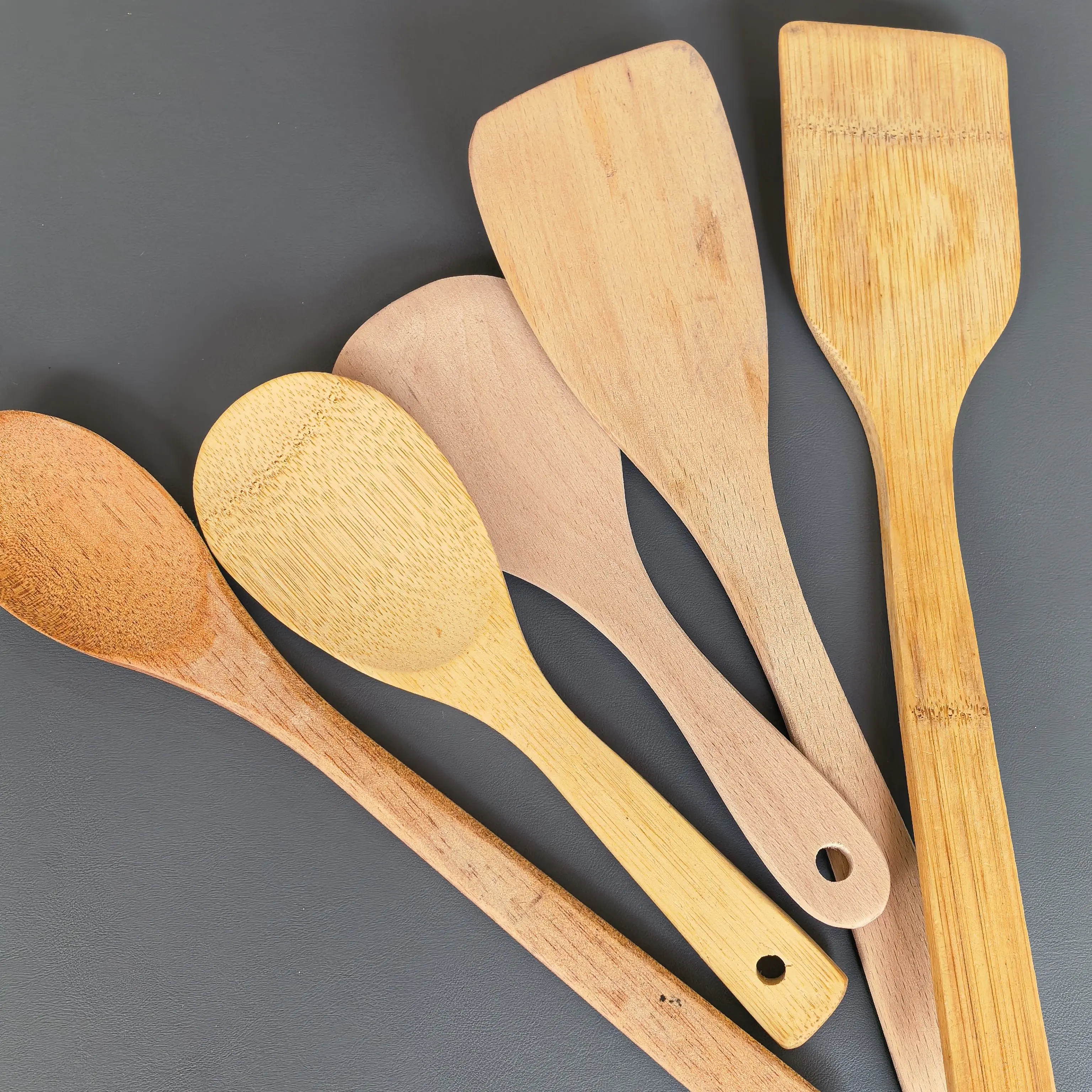 耐高温长柄木铲（大小随机发）介意慎拍