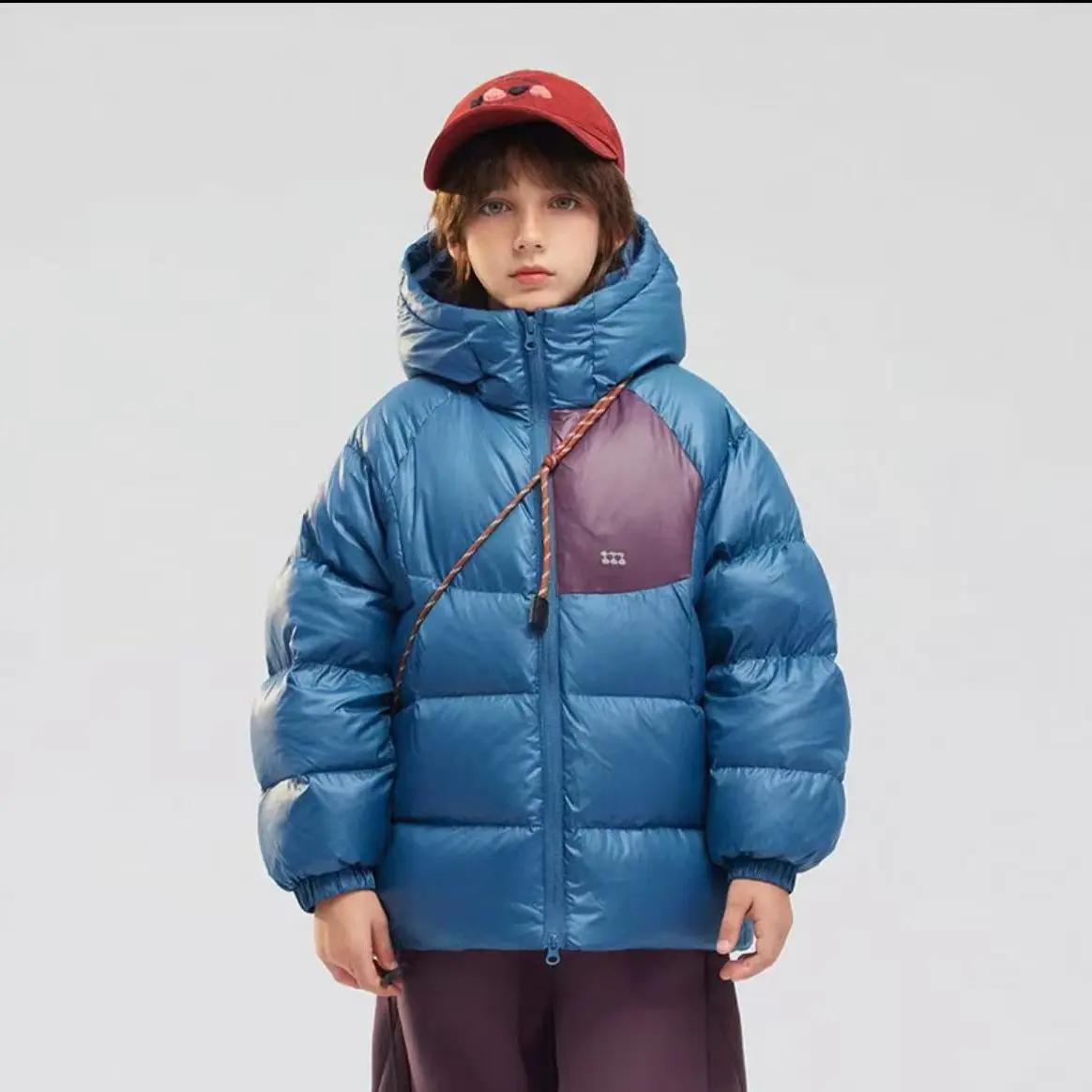 儿童羽绒服2025新款秋冬杜邦三防面料羽绒服男女短款休闲风羽绒服