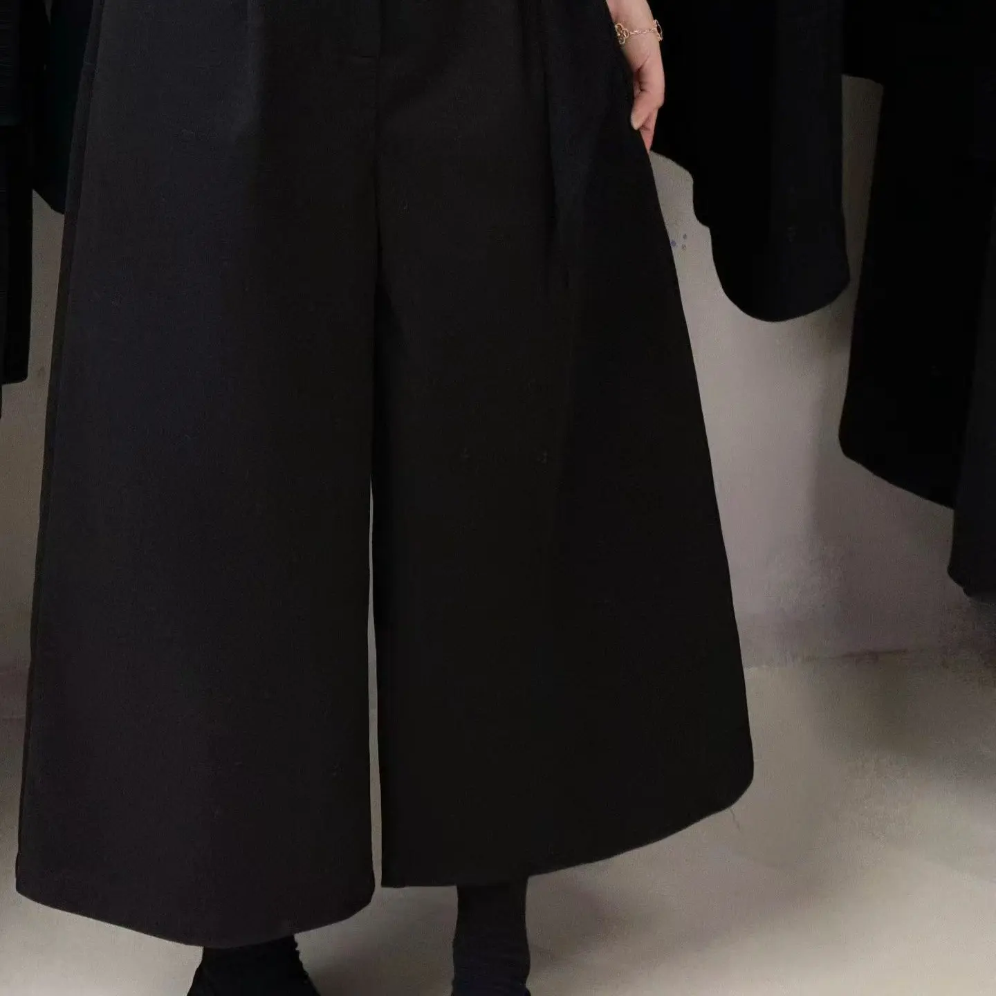 麻豆豆服饰｜LU｜毛呢高腰宽松显瘦八分阔腿休闲裤