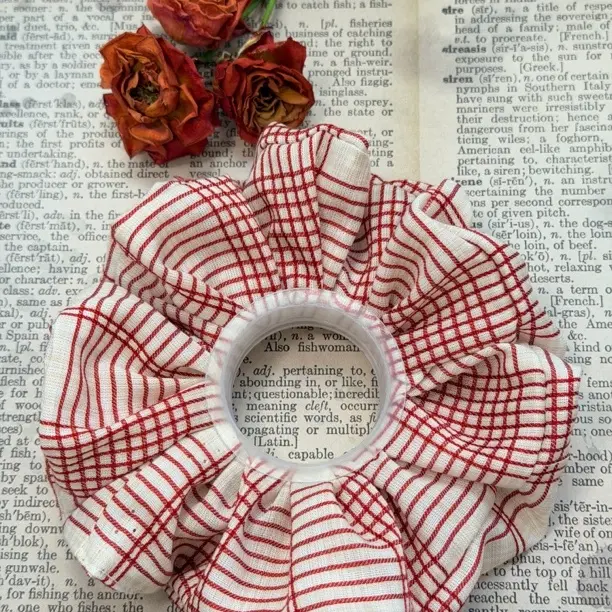 韩系甜粉蕾丝爱心格纹大肠发圈女高级感扎头发百搭发饰头饰