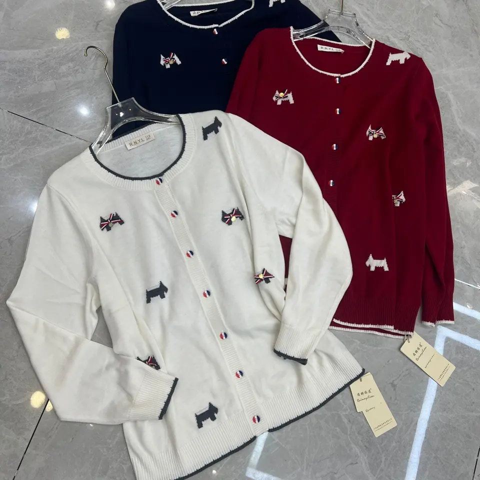 芮娜依莲1788长袖猫刺绣薄款圆领针织毛针织衫针织衫小香风