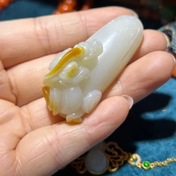 天然新疆和田玉精雕竹子节节高升挂件温润典雅大气