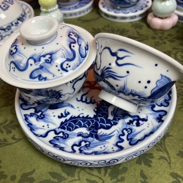 青花釉下彩鱼化龙三件套