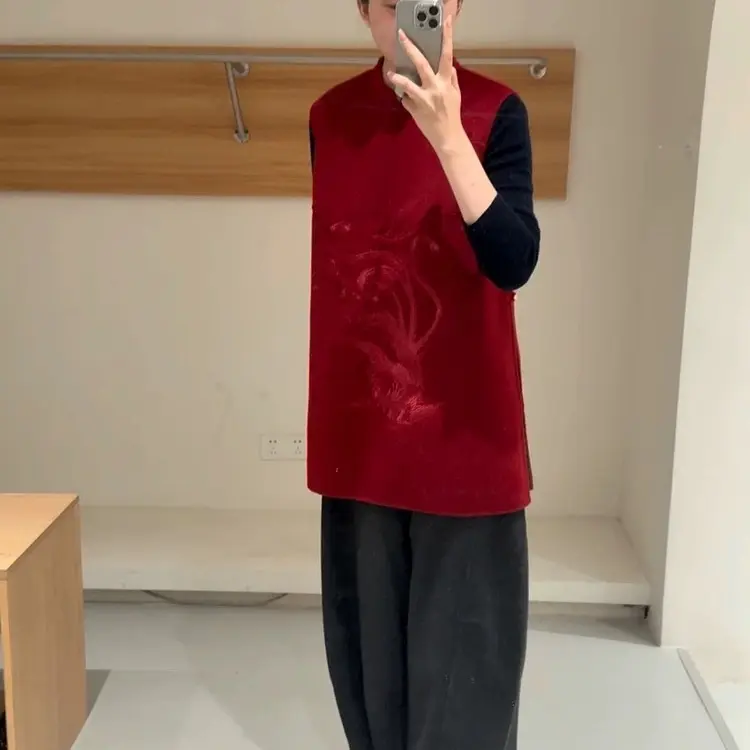 【七号】新中式国风秋冬红色刺绣盘扣马甲洋气百搭显瘦