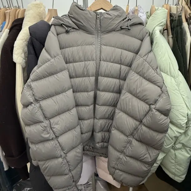 连帽轻薄排骨短款女韩版休闲白鸭绒户外冬季外套时尚显瘦