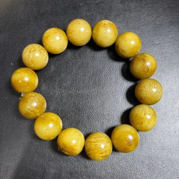 驼骨单圈手串，简约美观有韵味