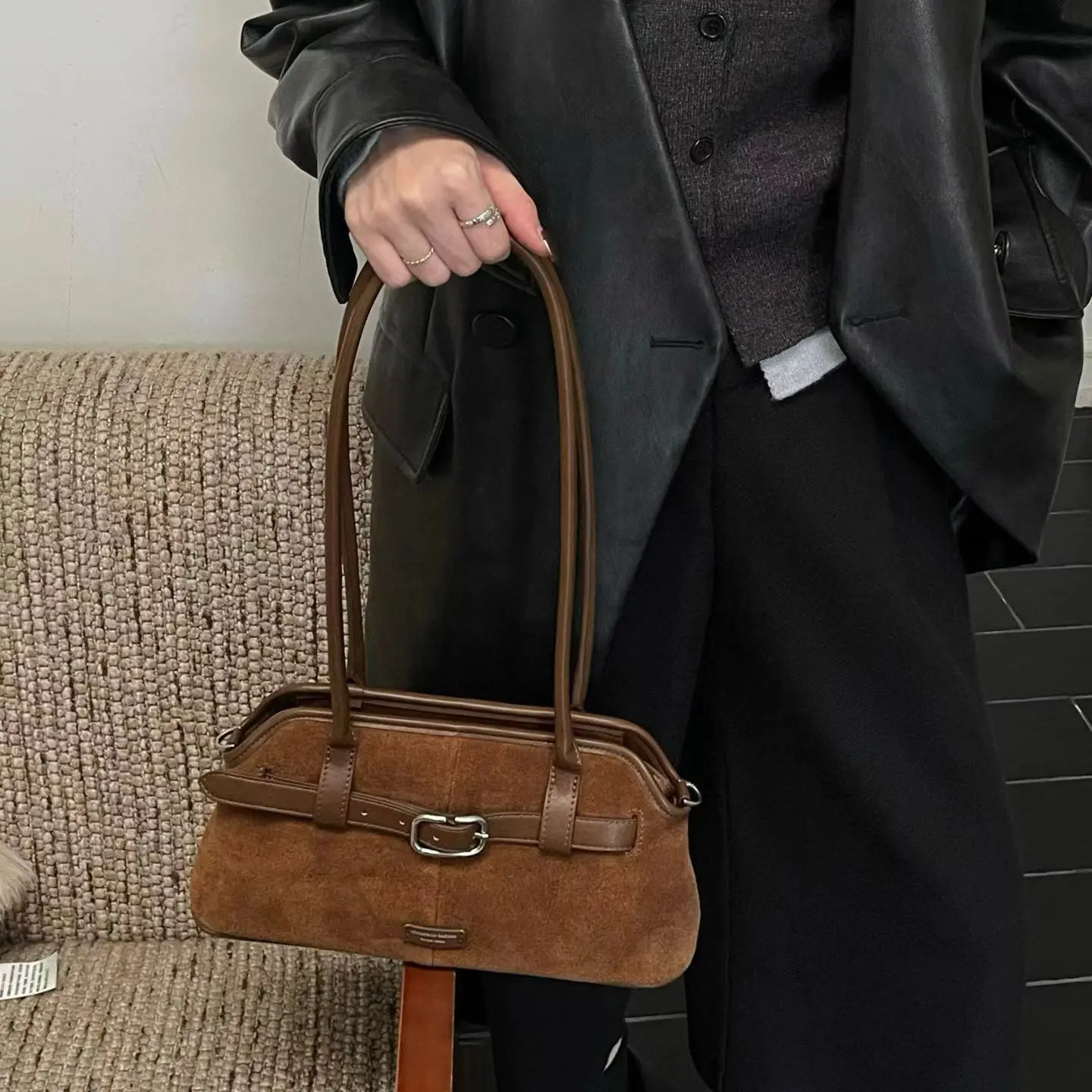 车缝线通勤风耐磨纯色撞色腋下包简约风法式单肩款