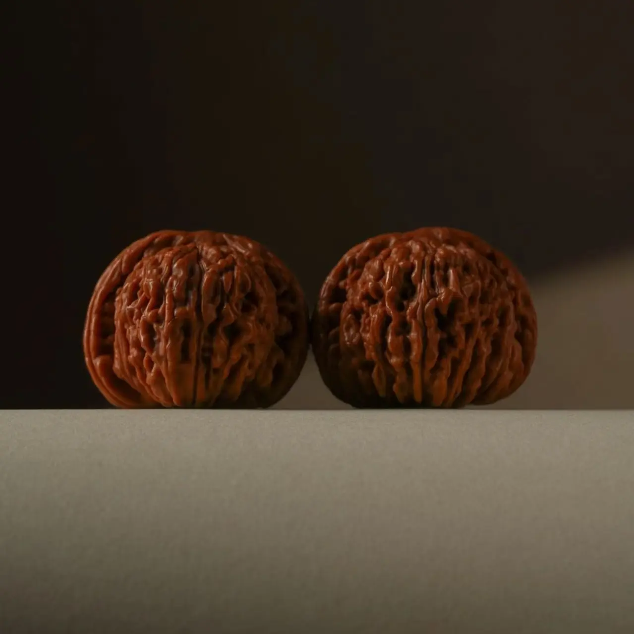 文玩核桃狮子头四座楼苹果园麒麟纹官帽把玩盘玩手把件