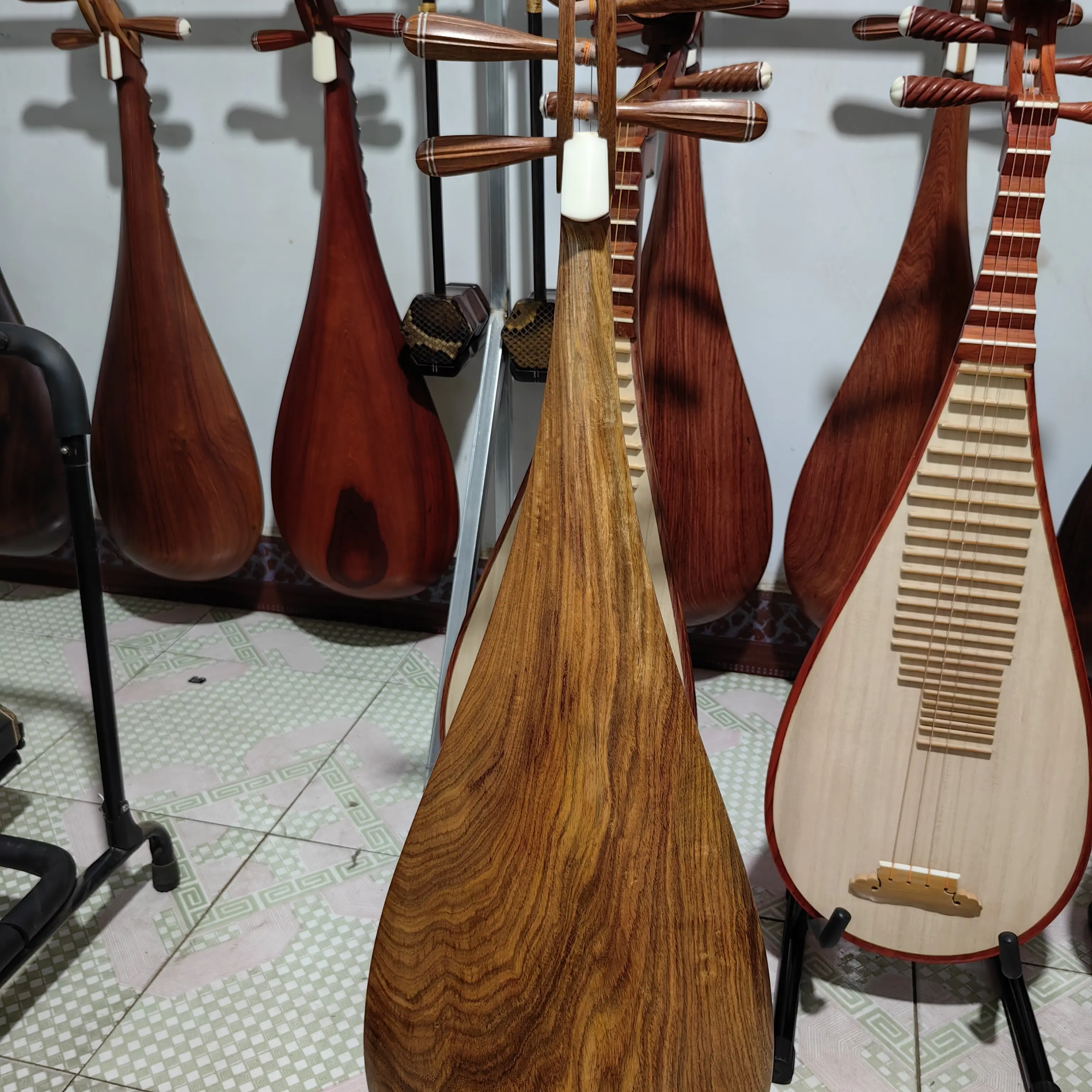 老料刺猬紫檀木抛光琵琶成人适用可用于考级的琵琶