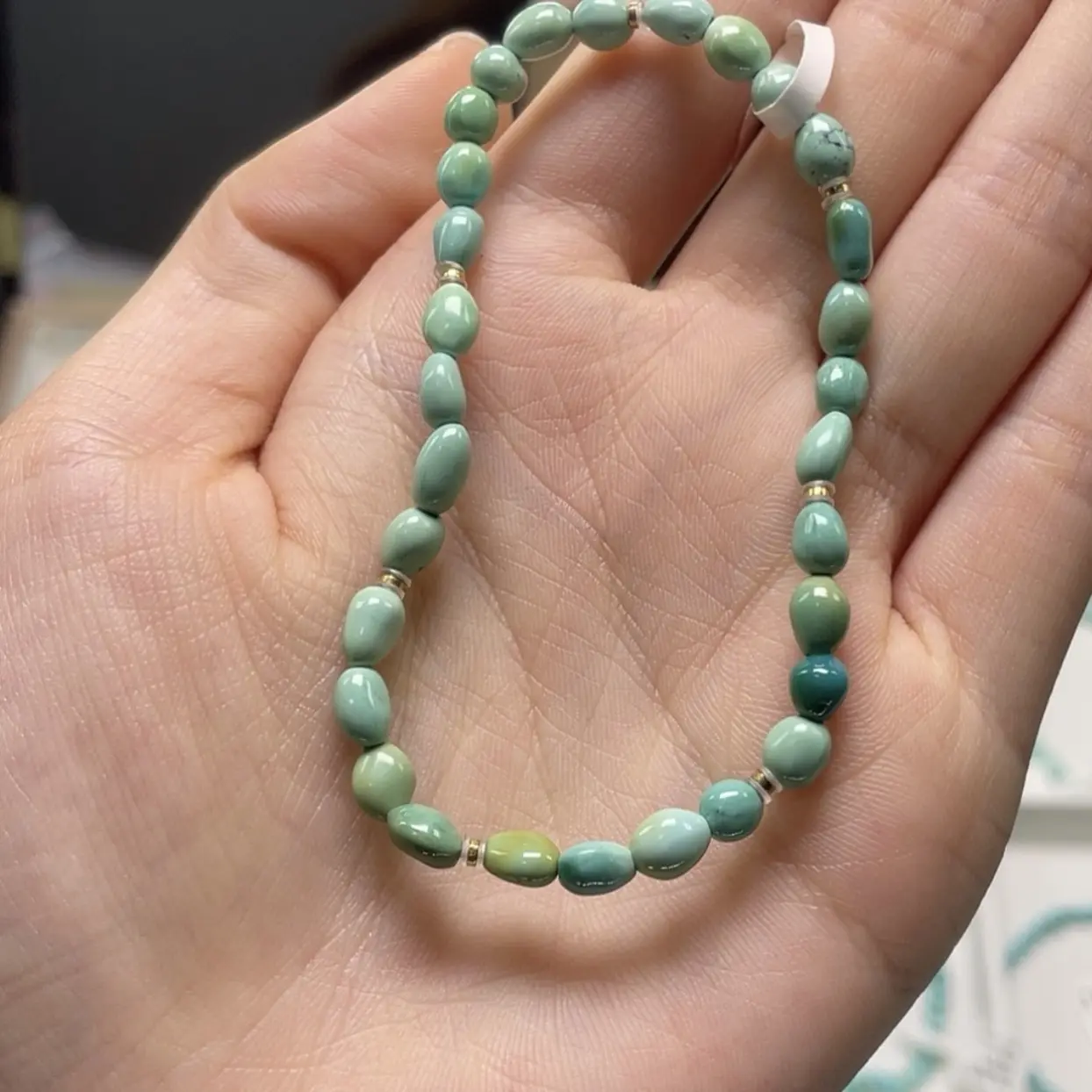 绿松石未镶嵌珠宝奇石天然原矿绿松随形豆豆