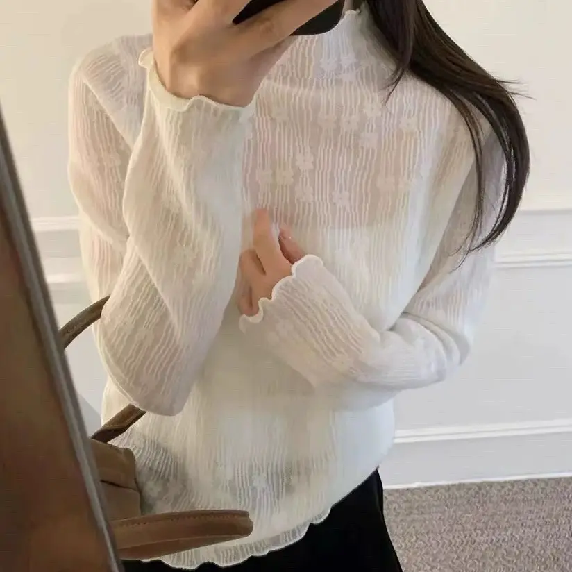 柔软百搭波浪蕾丝气质小花朵女士内搭打底衫