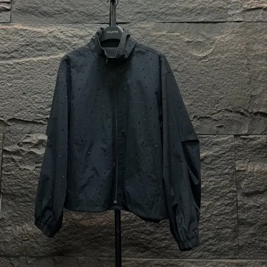 MIQIYMI新款韩版宽松暗钻烫印休闲立领外套女小众设计感上Q0010