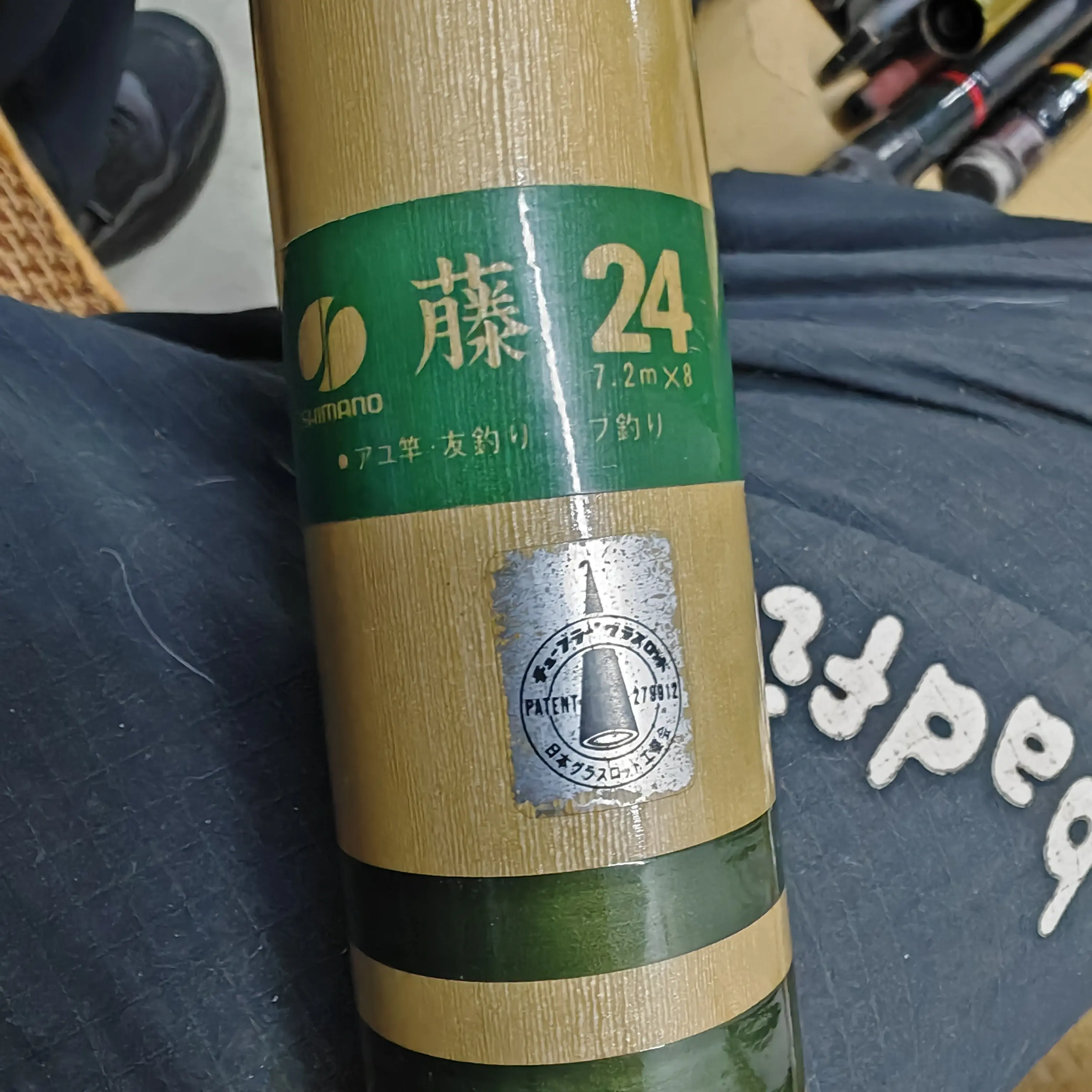 耐打稳定羽毛球适合室内外比赛训练