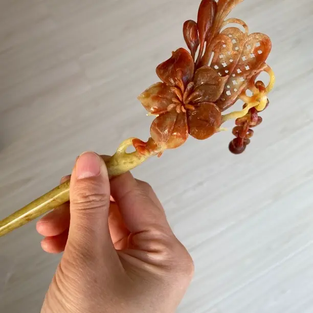 岫玉辽阳红花玉流苏发簪女新中式国风盘发发钗日常通勤步摇发饰