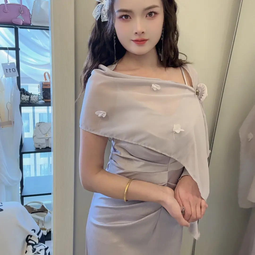 法式收腰吊带连衣裙夏季新款女士宴会氛围感穿搭