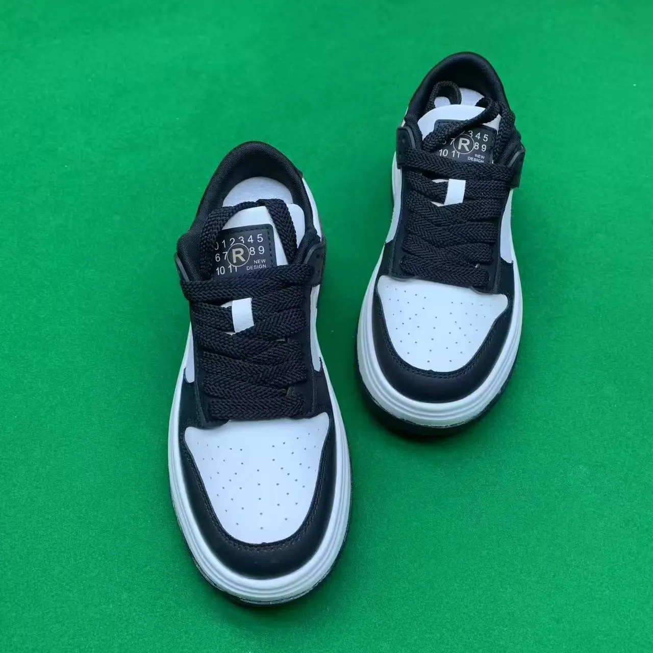 秋冬新款厚底增高真皮熊猫拼色百搭休闲板鞋女加绒