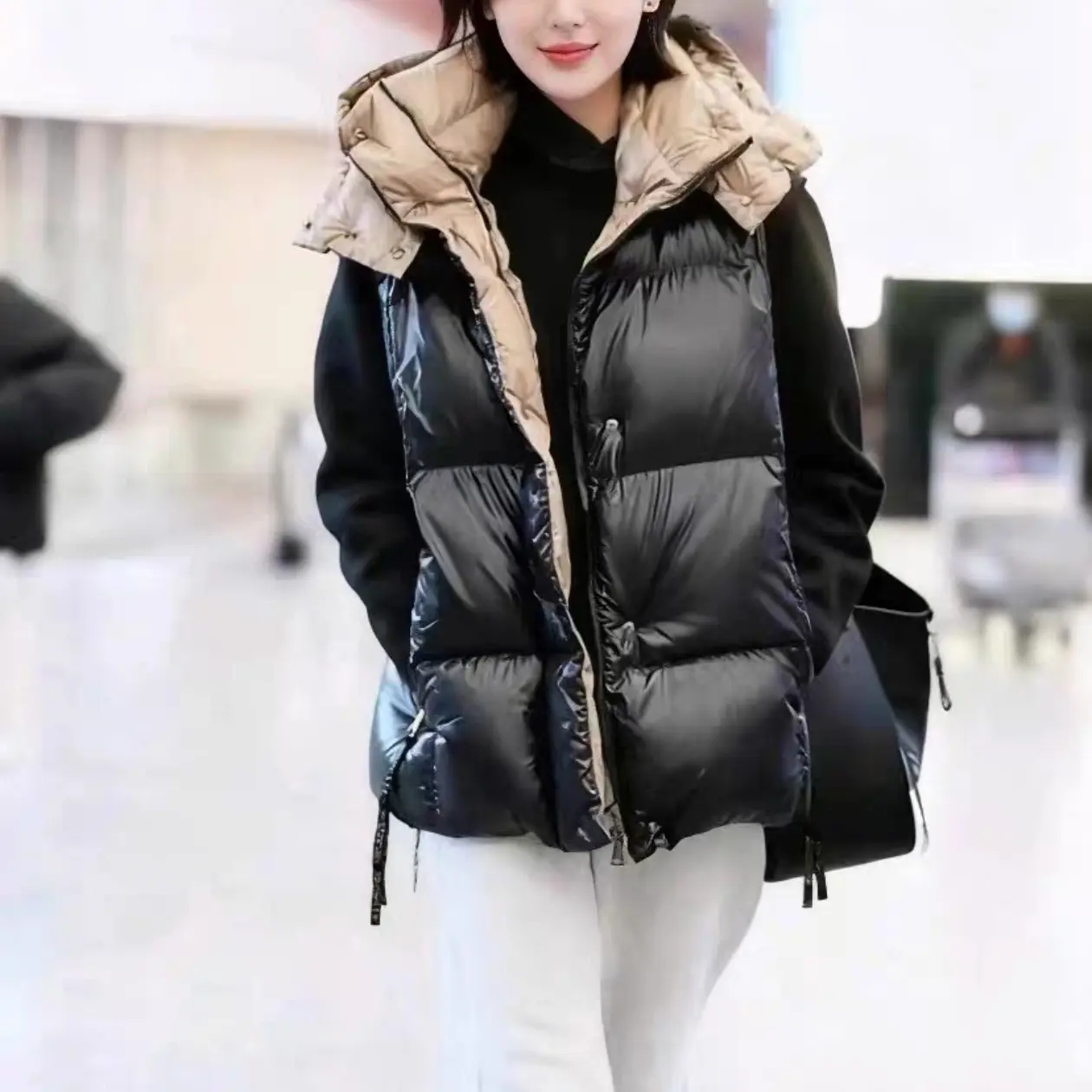 秋冬季欧货高端加厚连帽黑色女款时尚百搭潮流外穿马夹背心6360