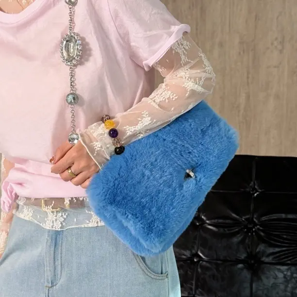 95新 MIU MIU/缪缪 發發中古·miumiu 蓝色兔毛 银扣宝石链单肩包 