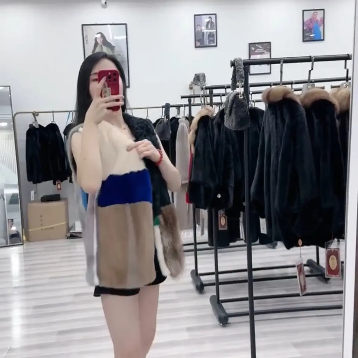 新款时尚冬季皮毛一体。   水貂外套