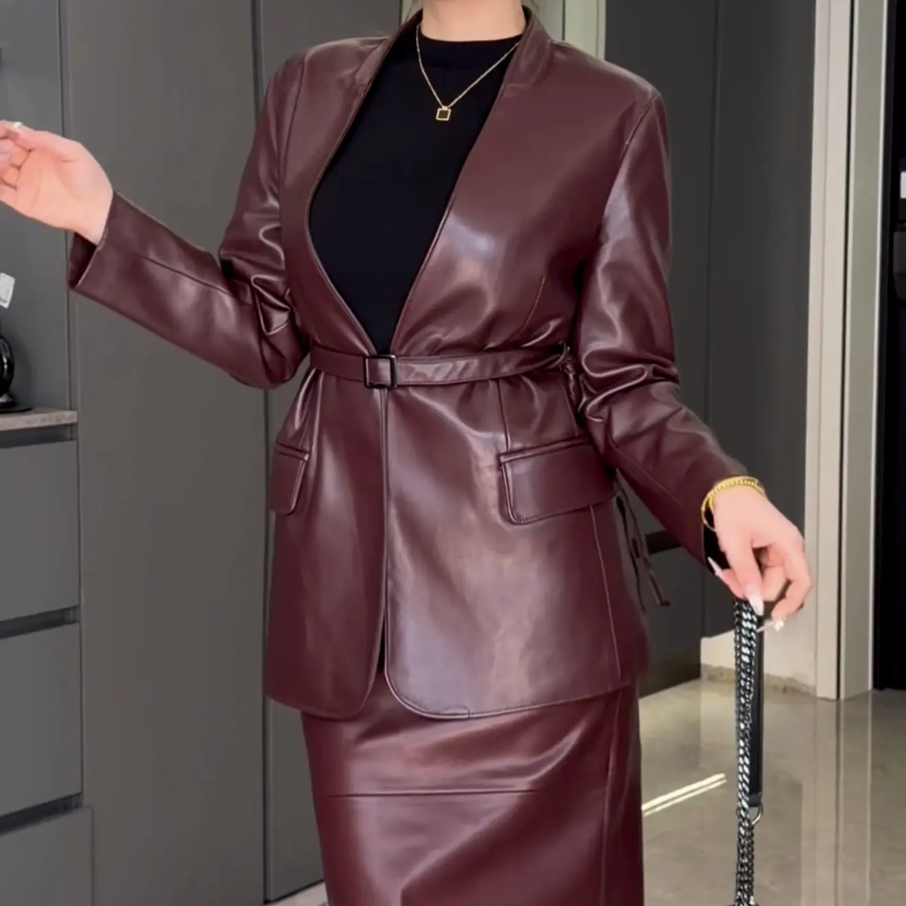 秋冬女士中长款真皮收腰显瘦皮夹克外套气质洋气