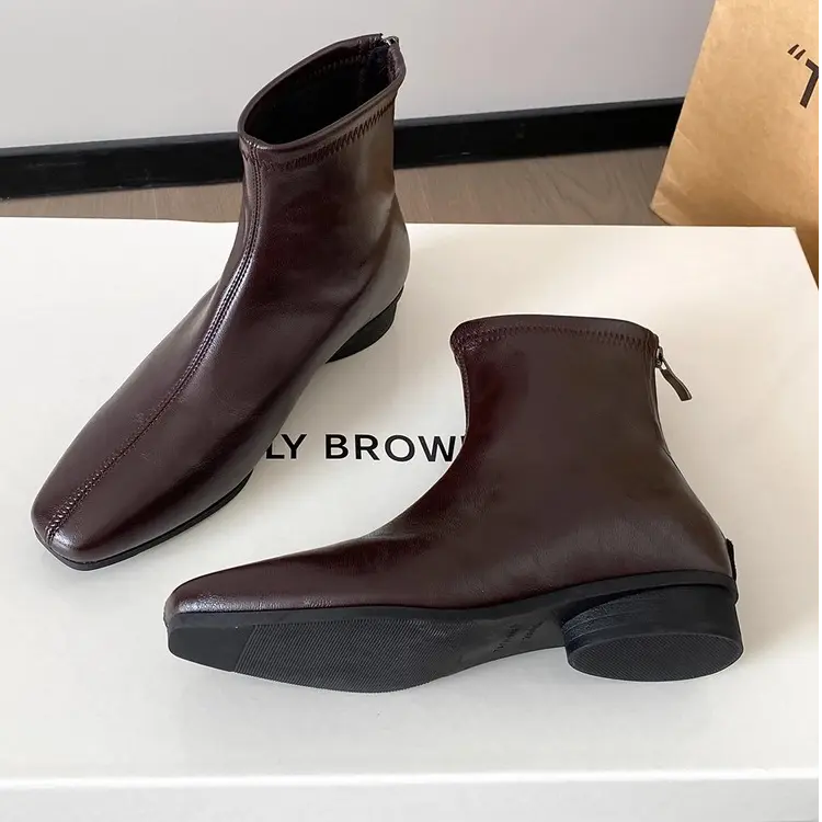 粗跟头2025秋冬新款短靴女简约时尚复古百搭厚底瘦瘦靴