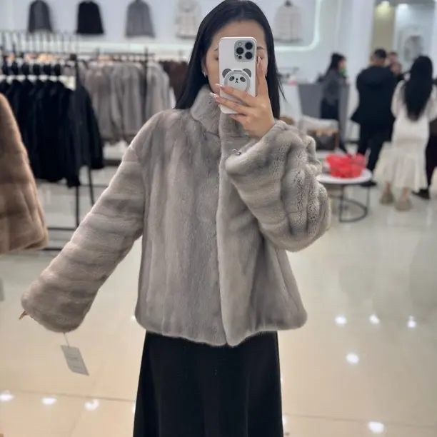 天鹅绒整貂立领短款草外套女冬季气质时尚新款