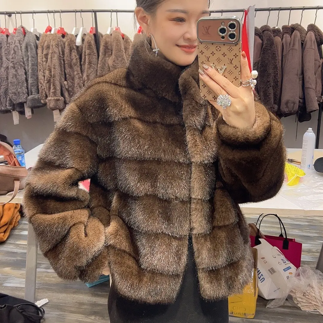 人造皮草 冬季新款女士小香风毛短外套时尚保暖轻奢百搭