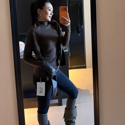 针织法式V领长袖不起球毛针织衫休闲春秋加厚网红