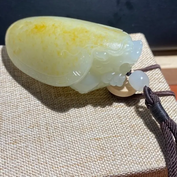 和田玉洒金皮龙龟