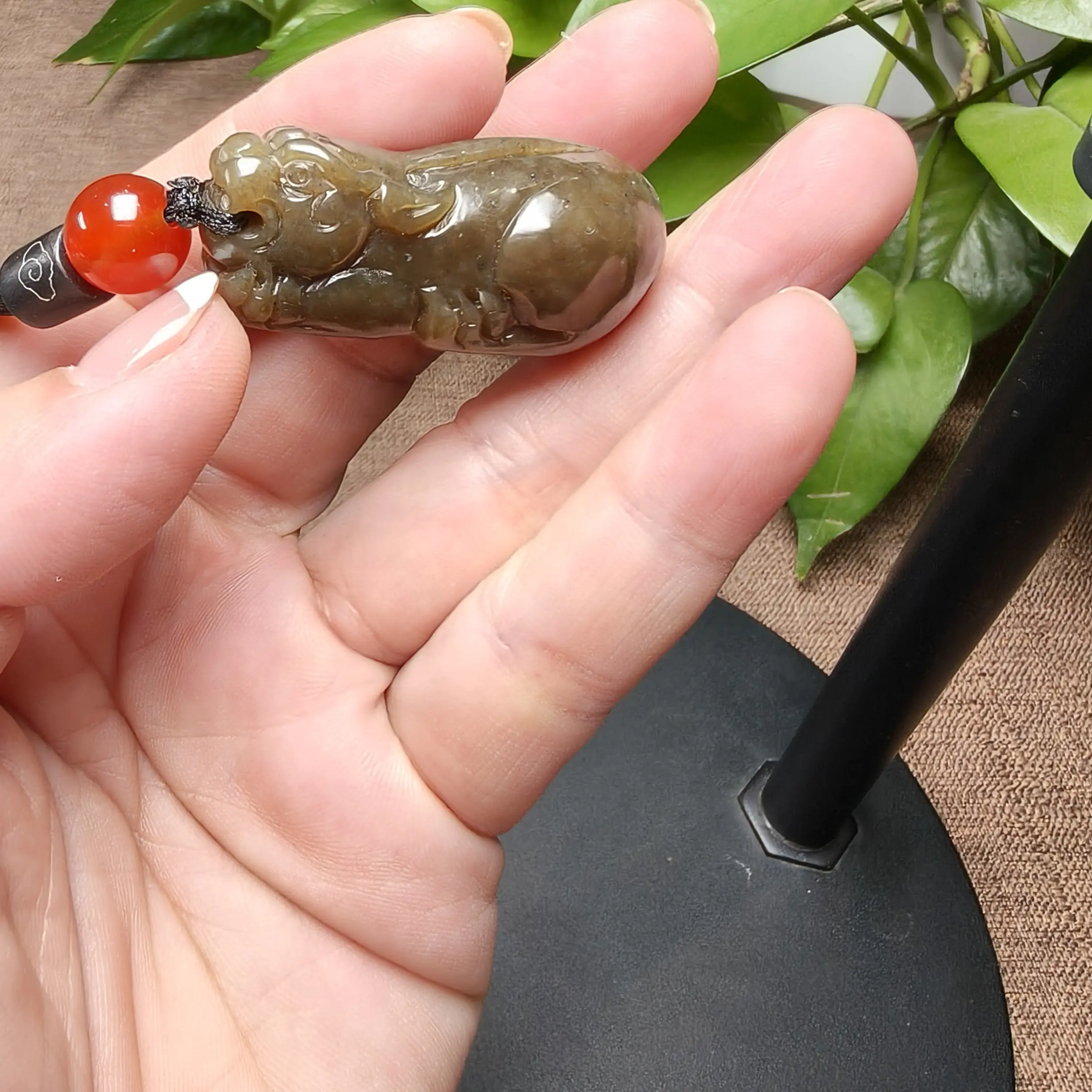 貔貅俏色巧雕男女款古风玉佩首饰