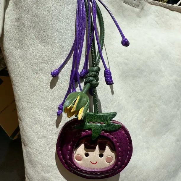 食草堂新品牛皮挂件紫气东来